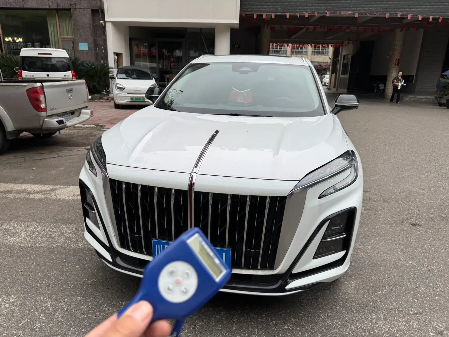 2023 HONGQI HS3 thumbnail 2