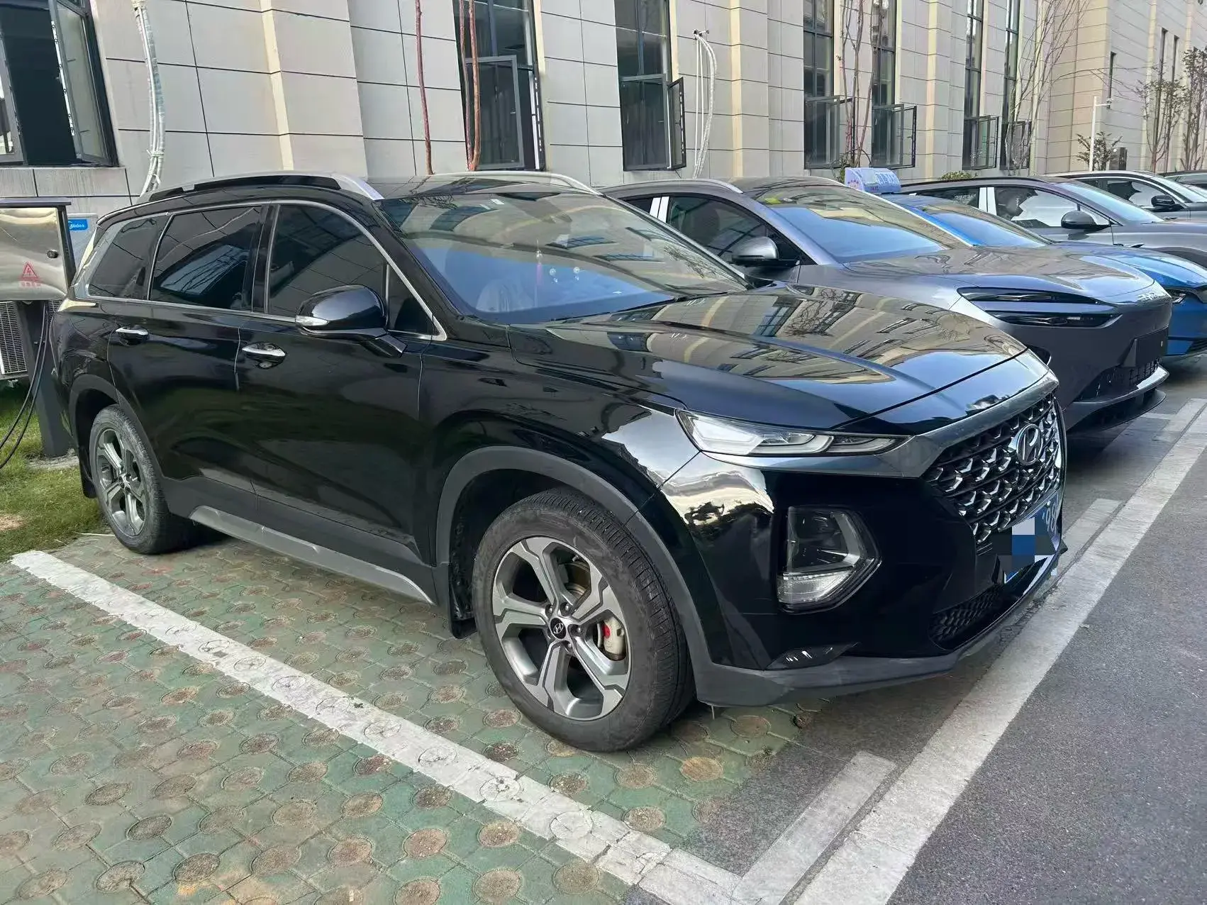 2019 HYUNDAI SANTAFE thumbnail 3