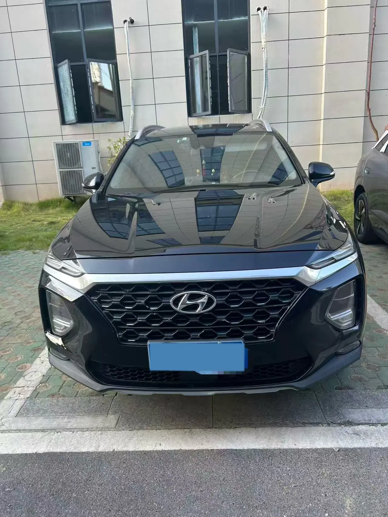 2019 HYUNDAI SANTAFE thumbnail 4