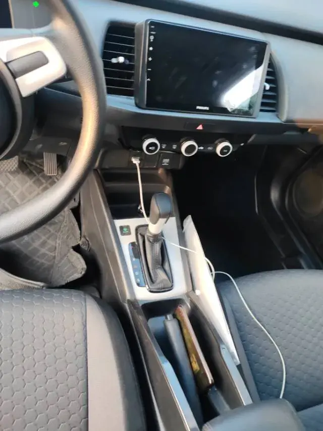 2021 HONDA FIT thumbnail 4