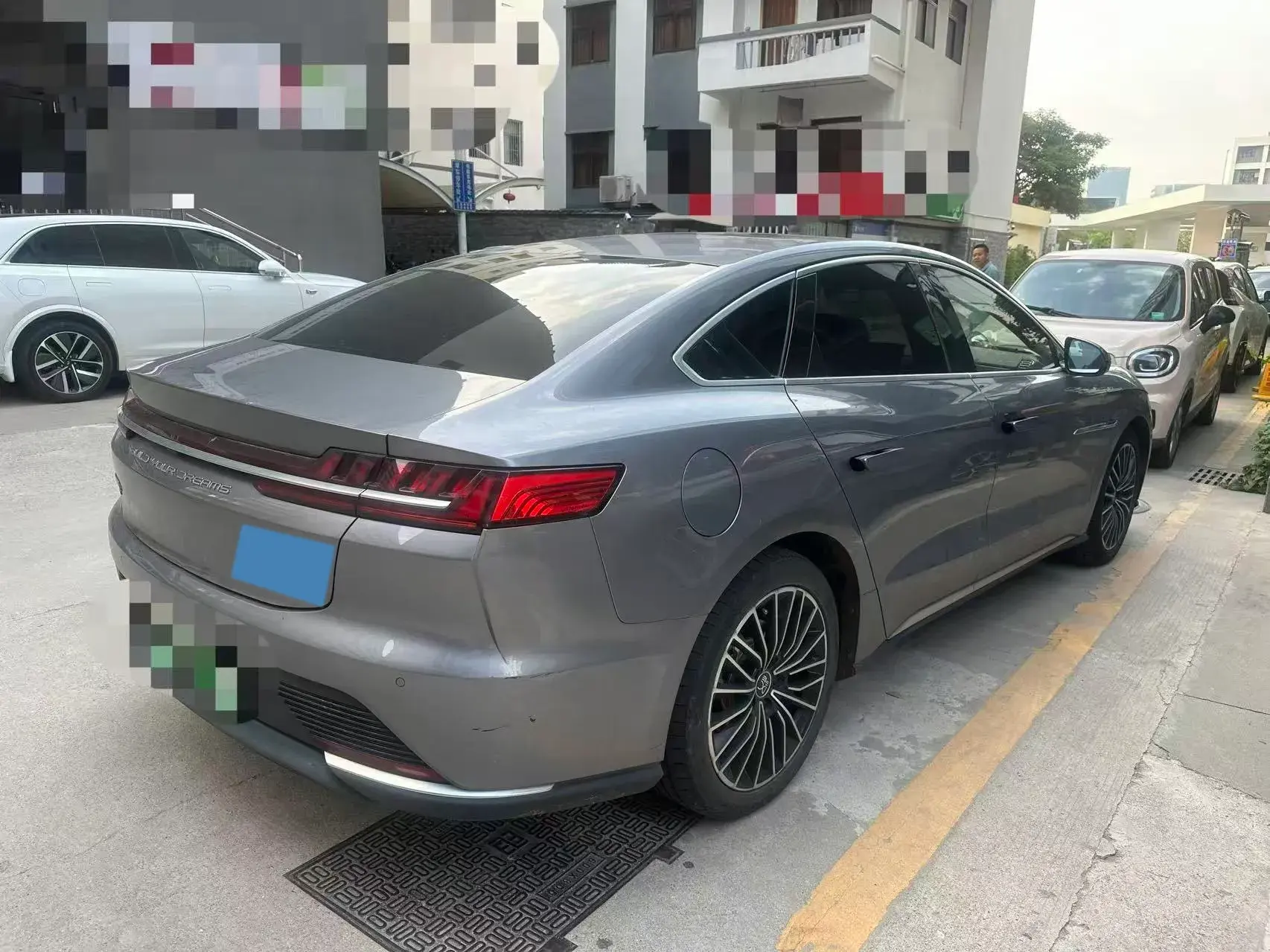 2020 BYD HAN thumbnail 2