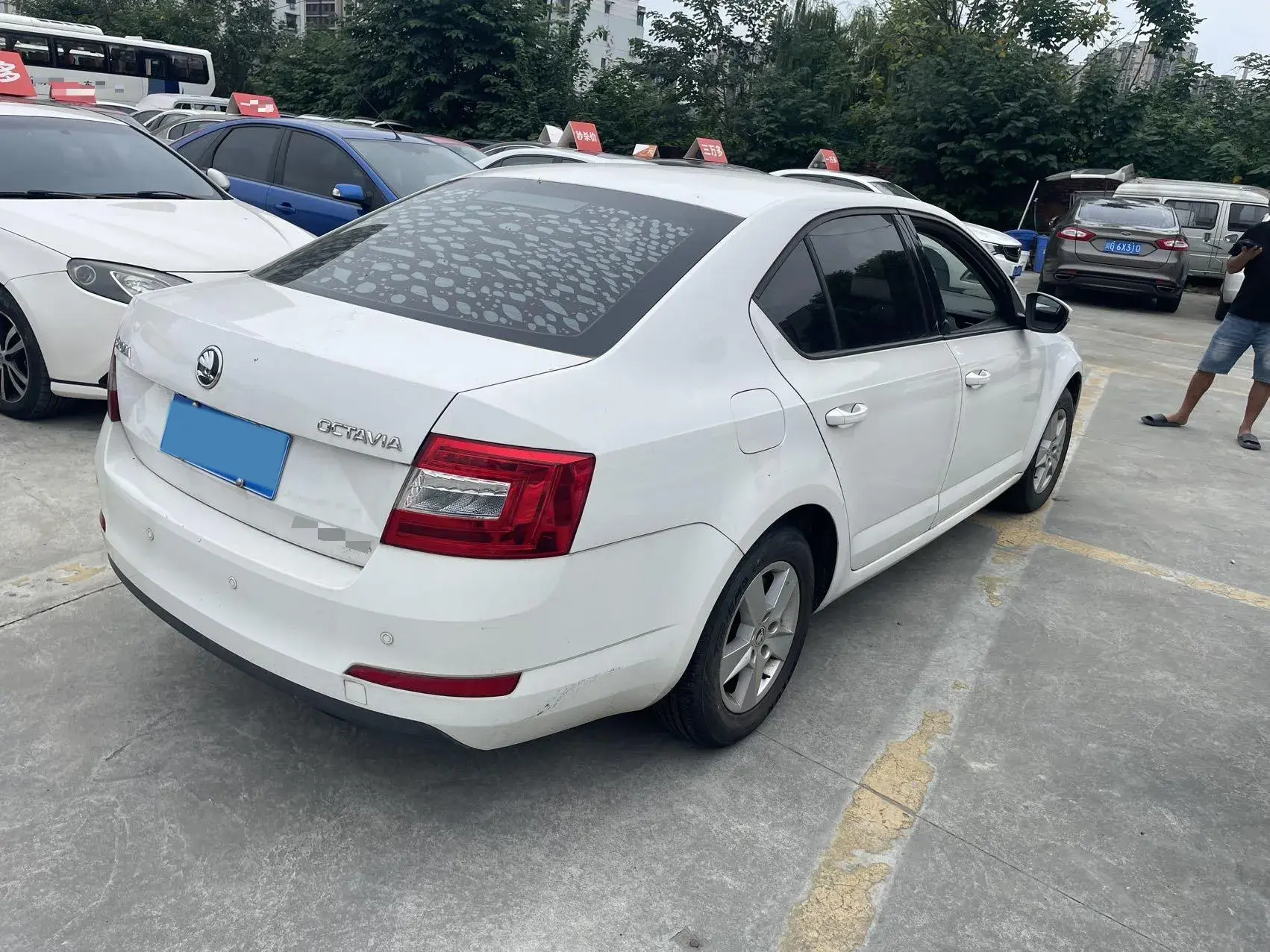 2017 SKODA OCTAVIA thumbnail 3