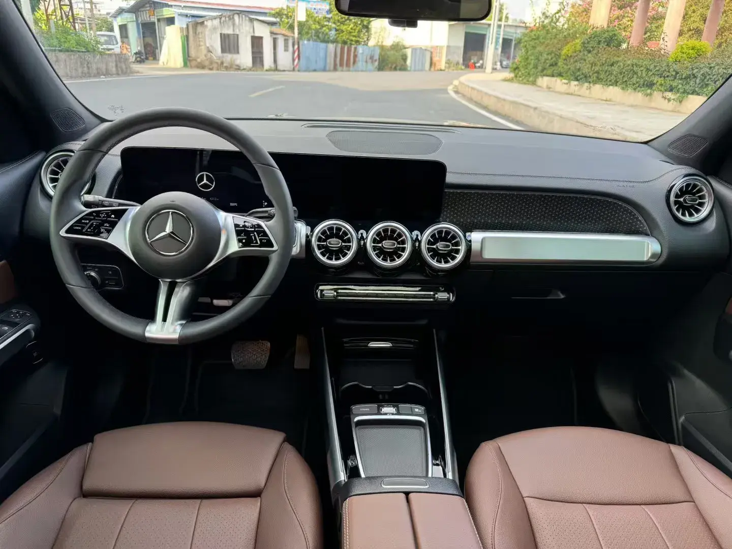 2024 MERCEDES-BENZ GLB thumbnail 3