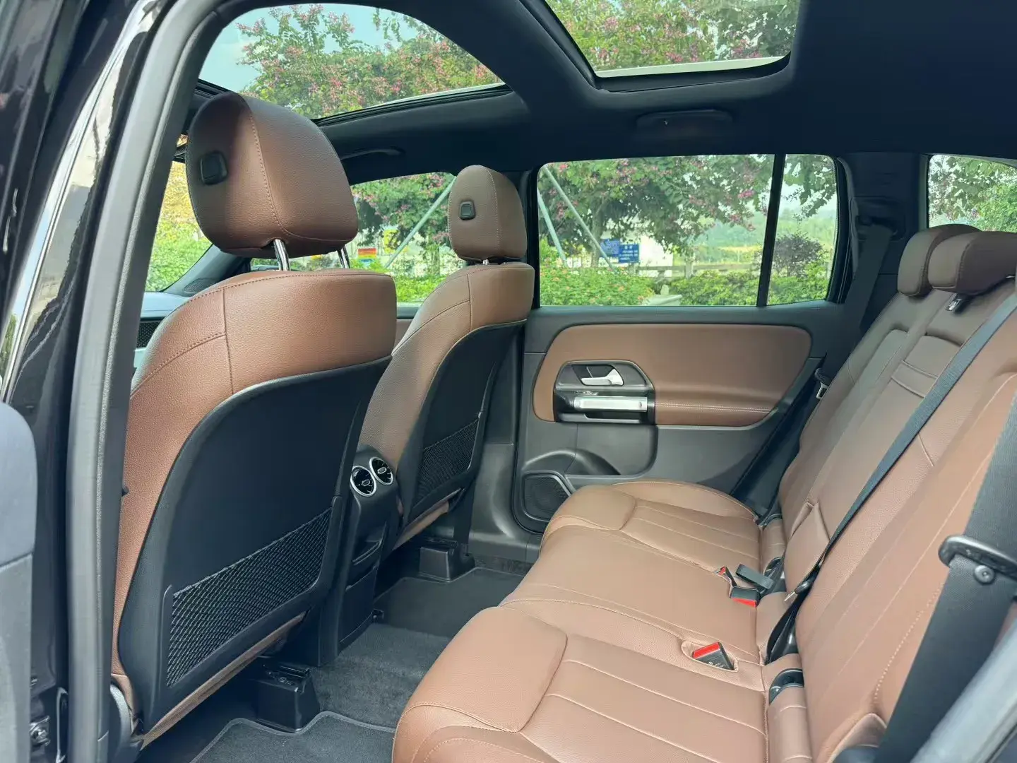 2024 MERCEDES-BENZ GLB thumbnail 4