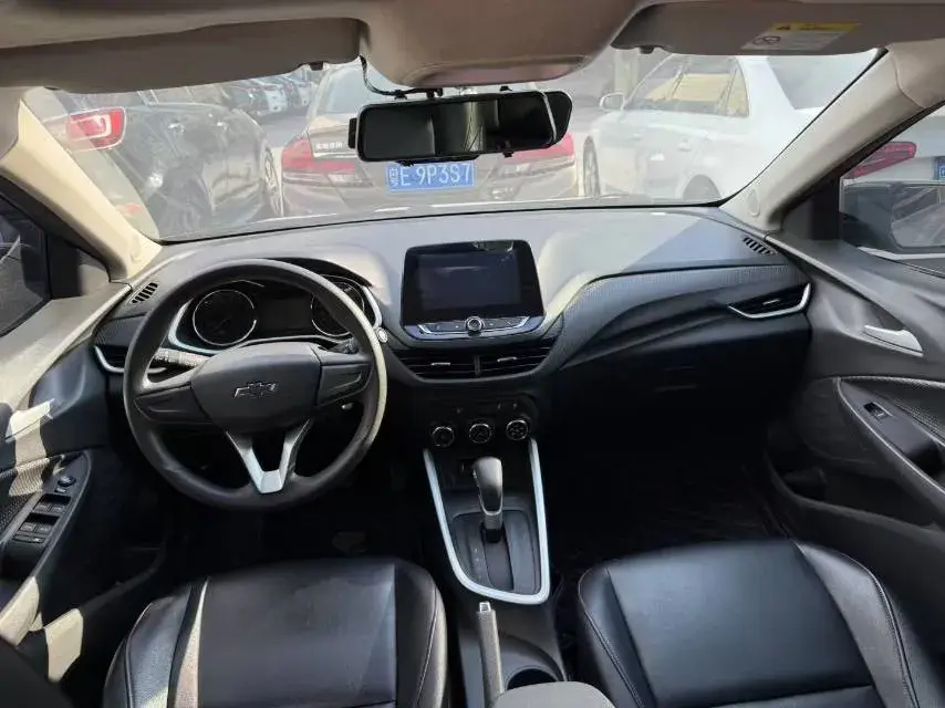 2020 CHEVROLET CAVALIER thumbnail 3