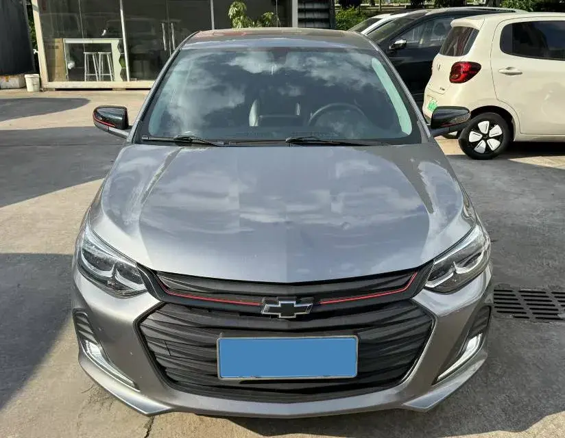 2020 CHEVROLET CAVALIER thumbnail 2