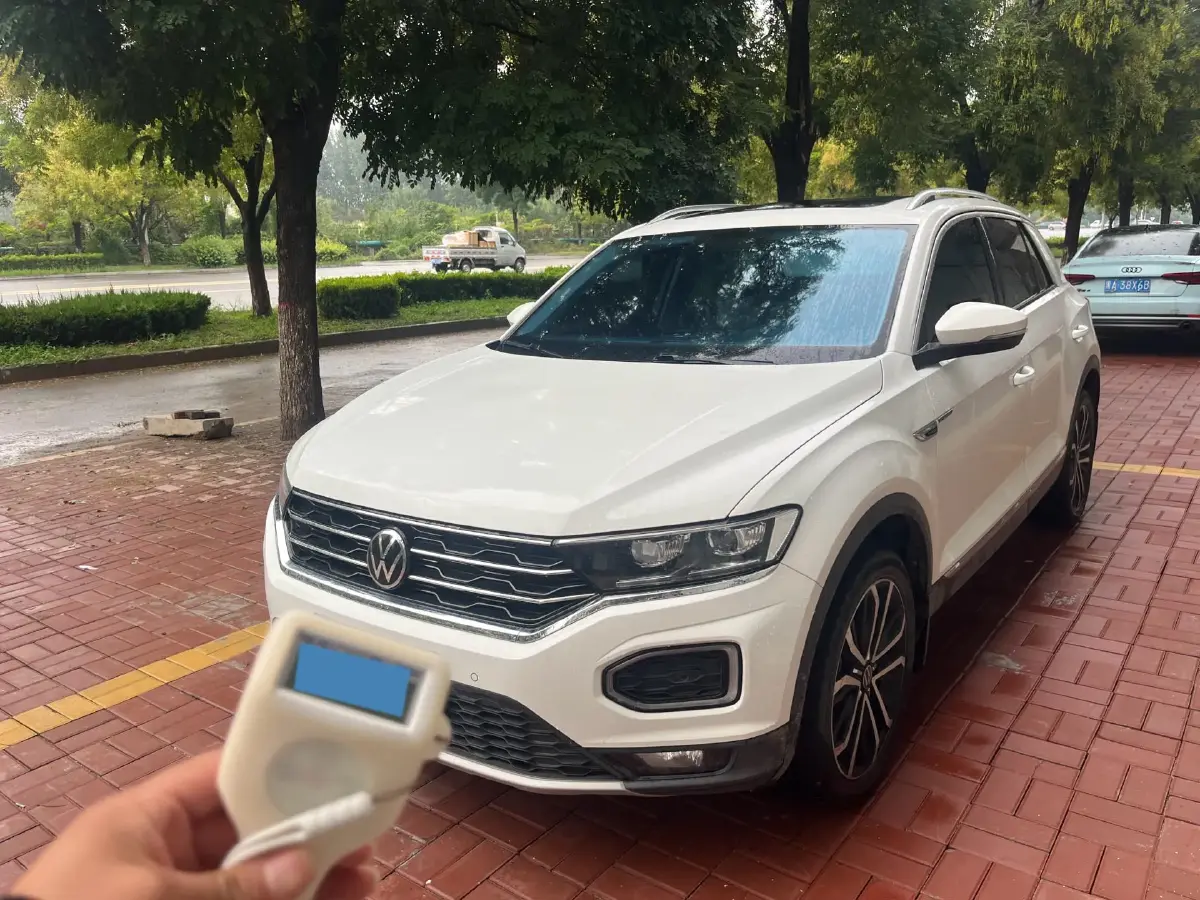 2022 Volkswagen T-Roc 1.4T 150HP L4 7DCT