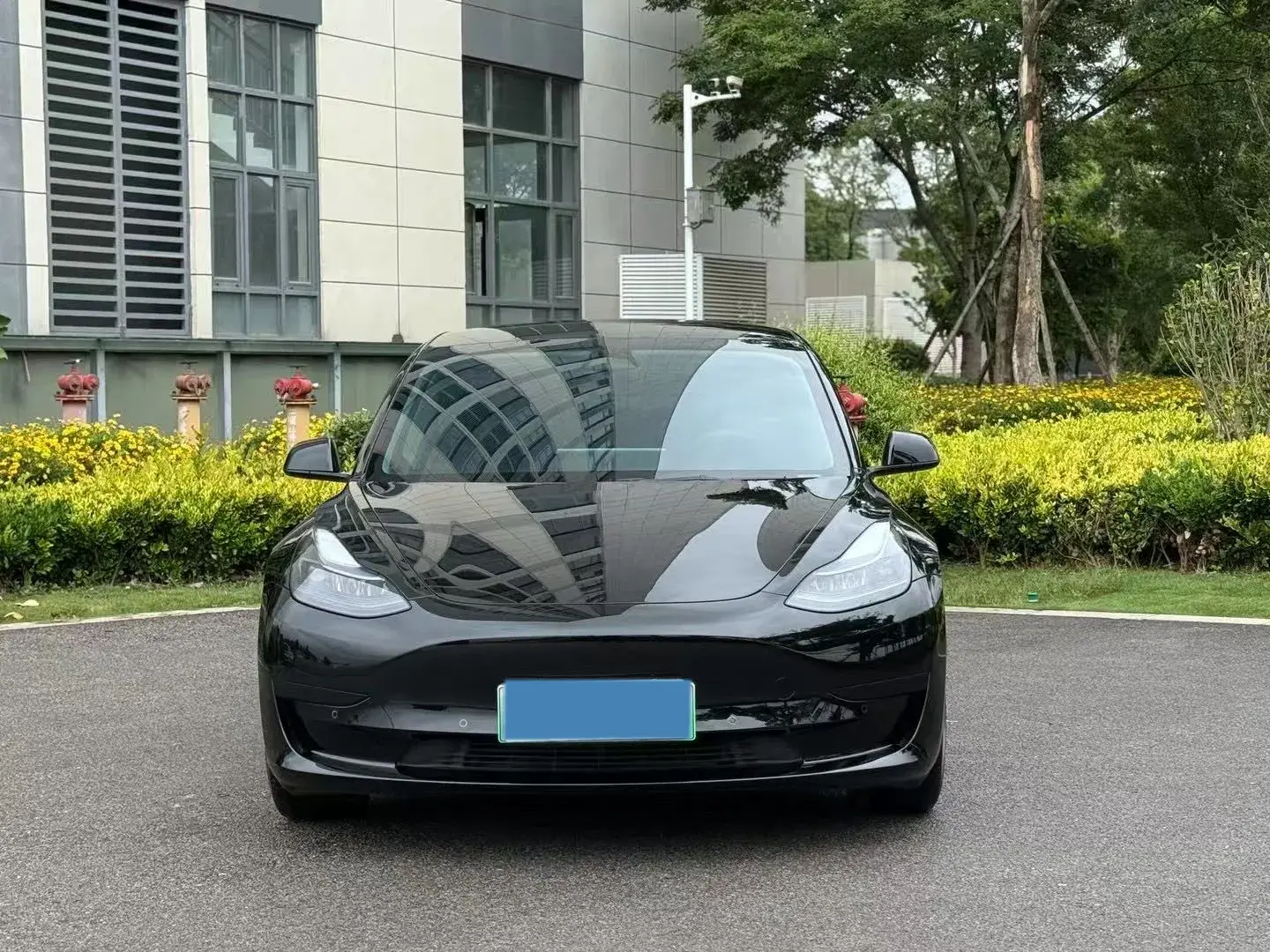 2022 TESLA MODEL thumbnail 2