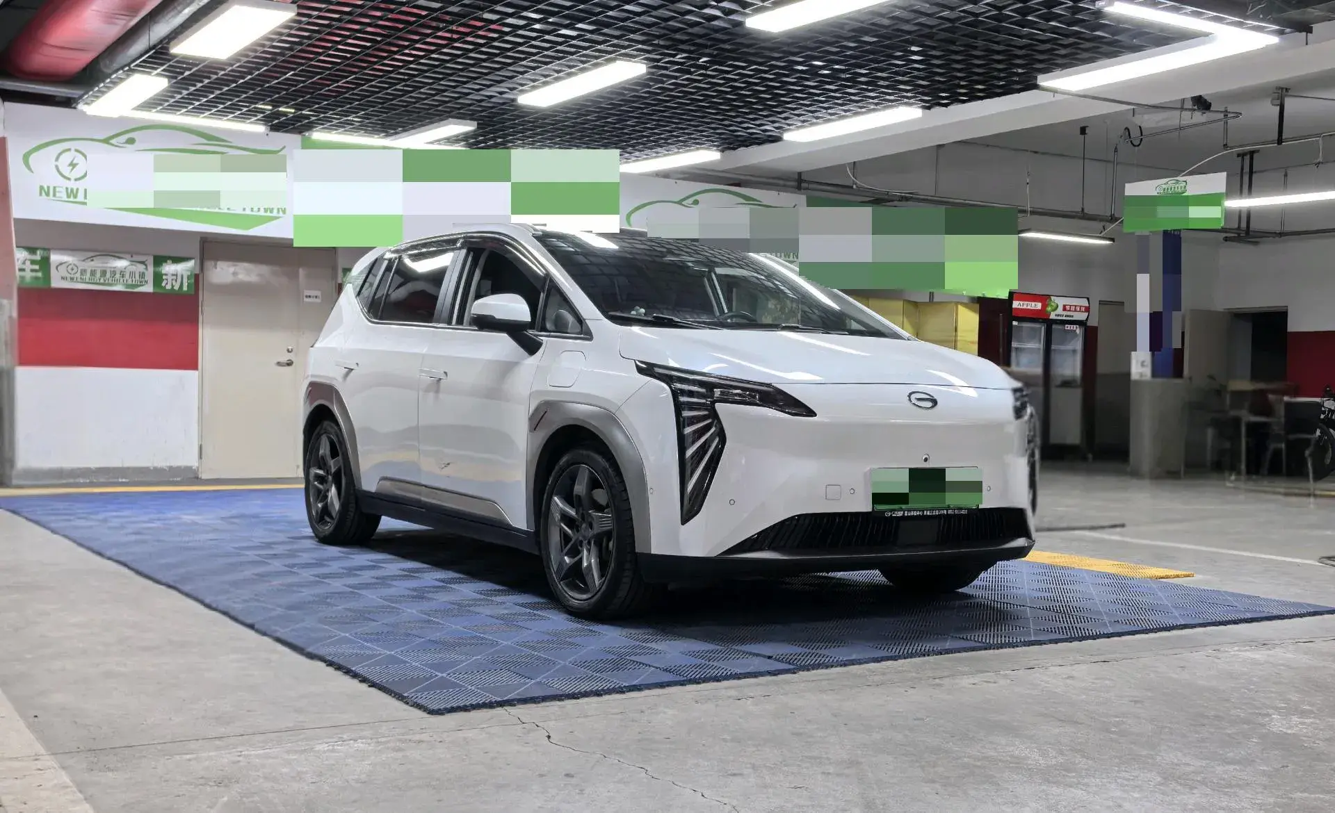 2023 AION V thumbnail 3