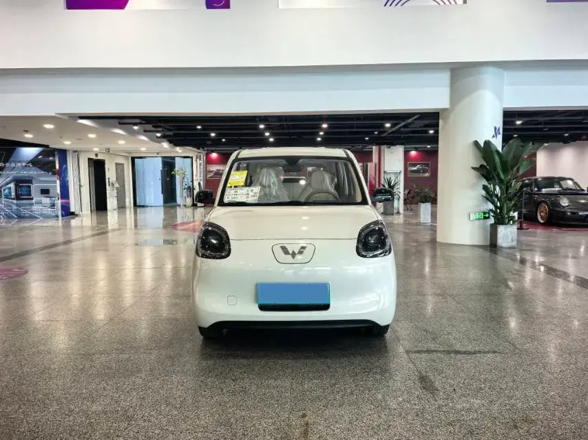 2025 WULING HONGGUANG thumbnail 2