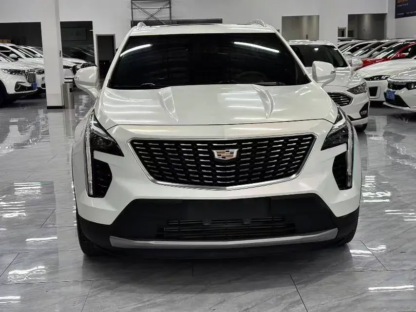 2021 CADILLAC XT4 thumbnail 2