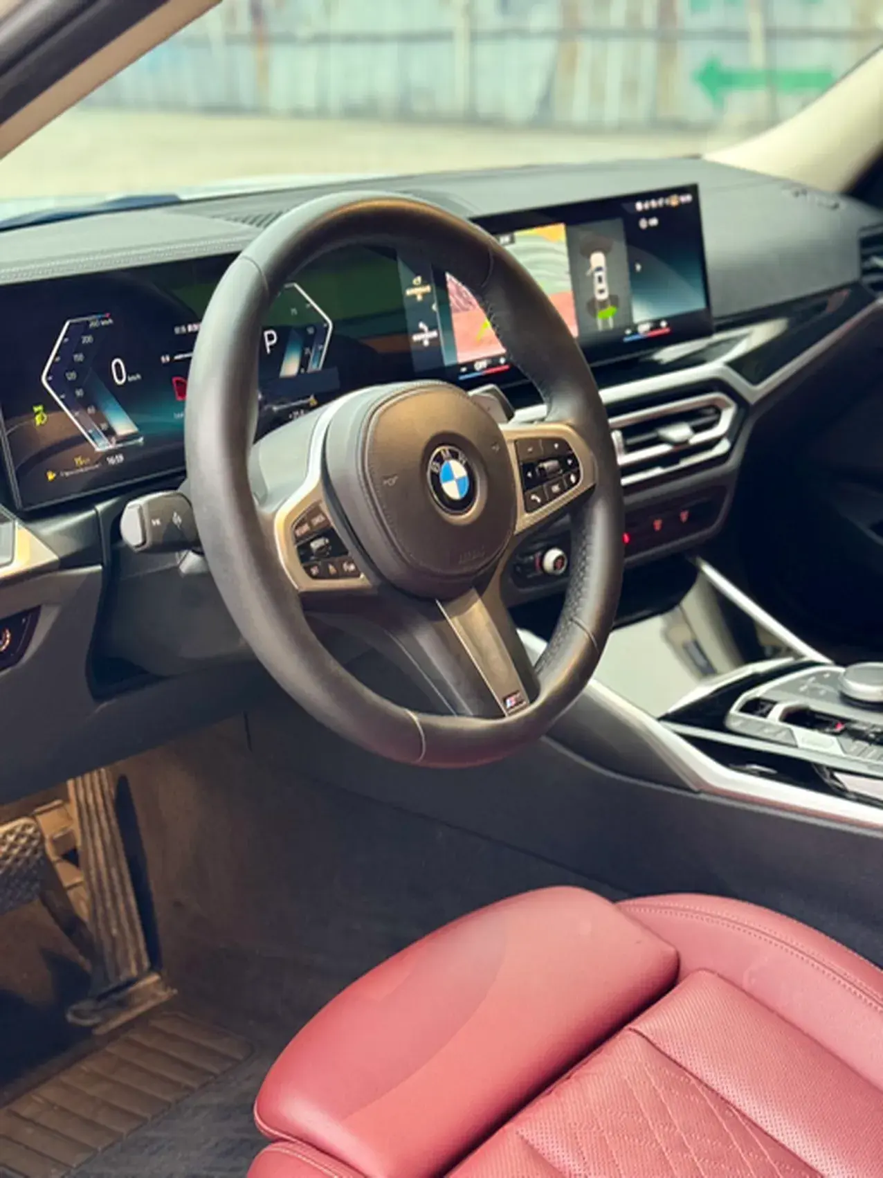 2024 BMW 3 thumbnail 4