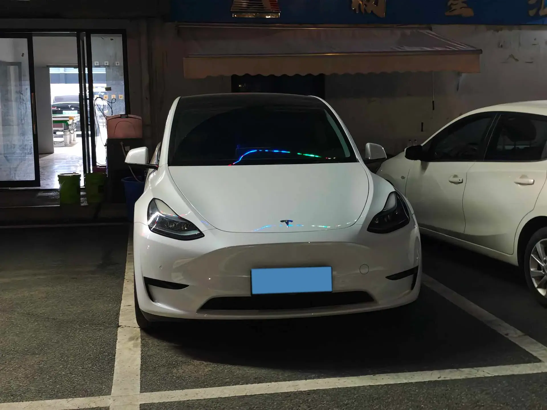 2022 TESLA MODEL thumbnail 2