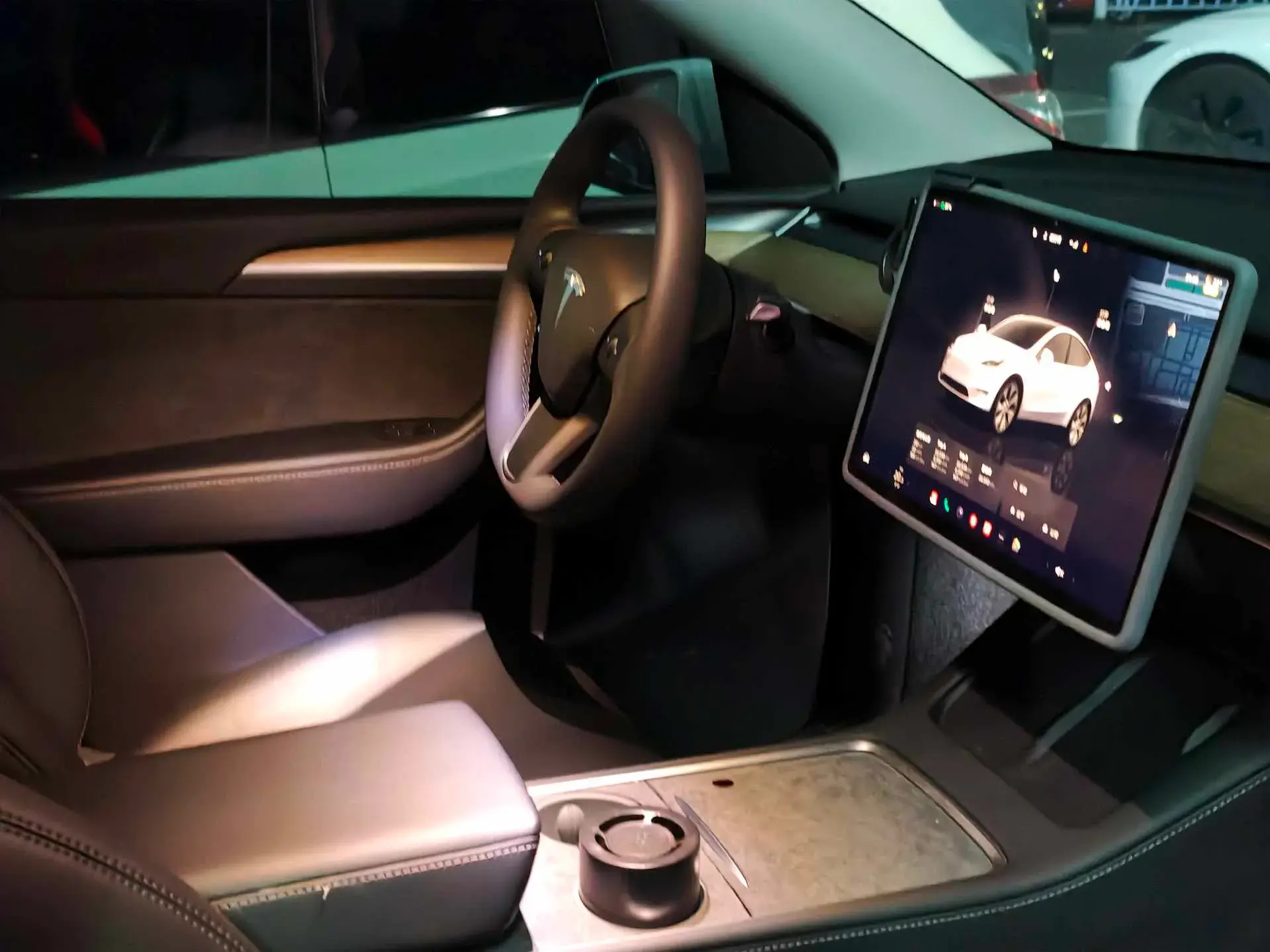 2022 TESLA MODEL thumbnail 4