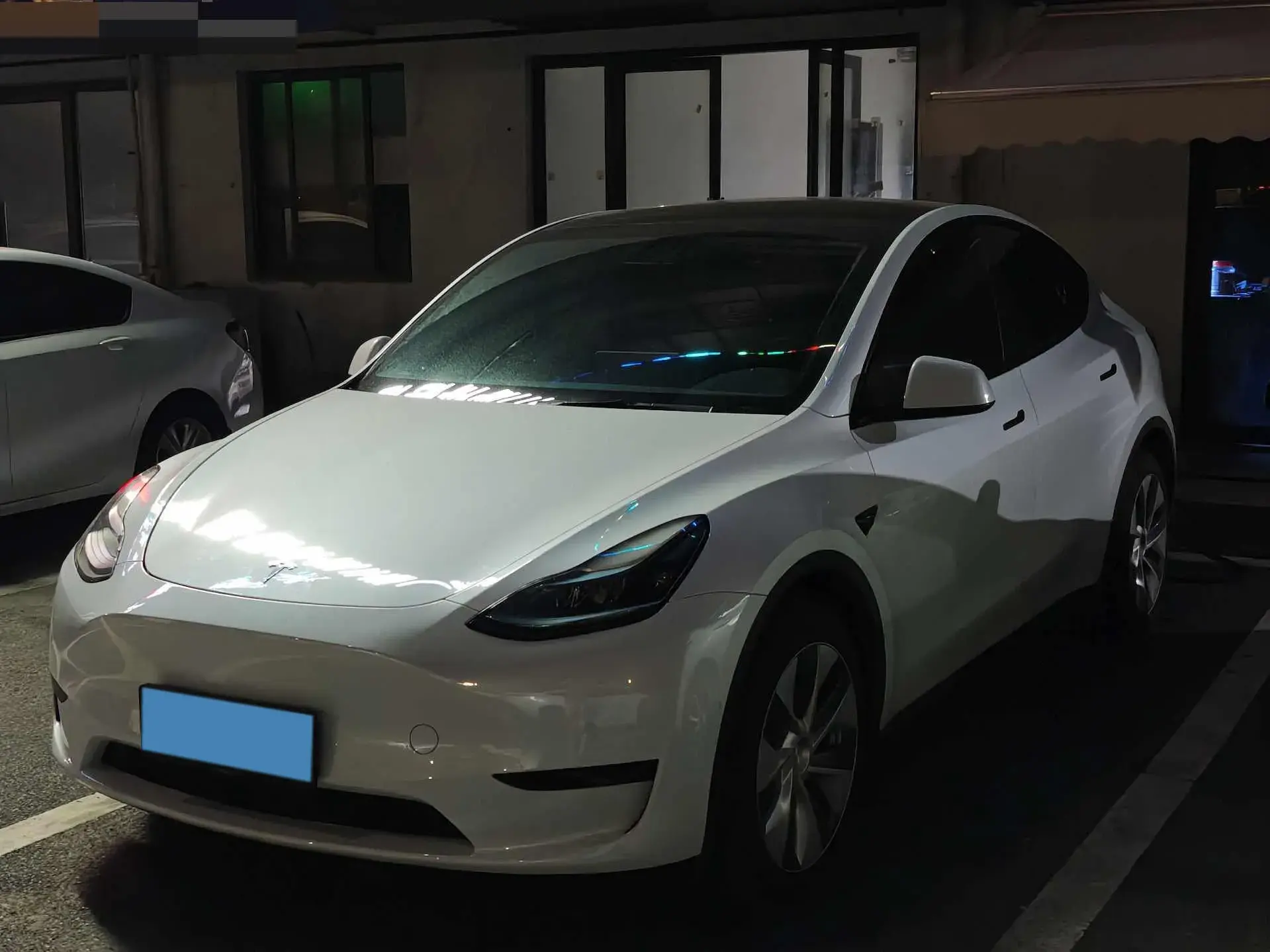2022 TESLA MODEL view 1