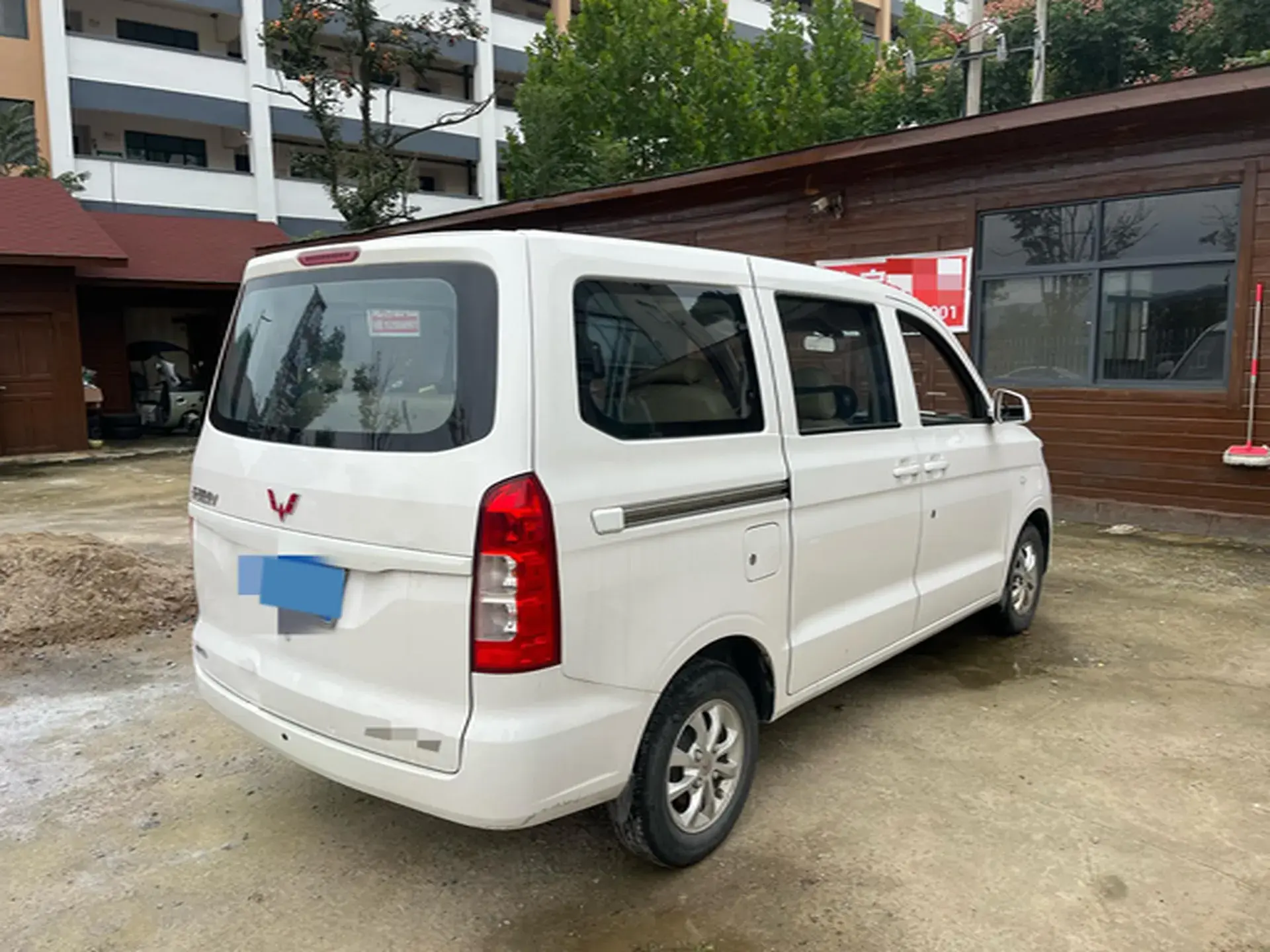 2019 WULING HONGGUANG thumbnail 3