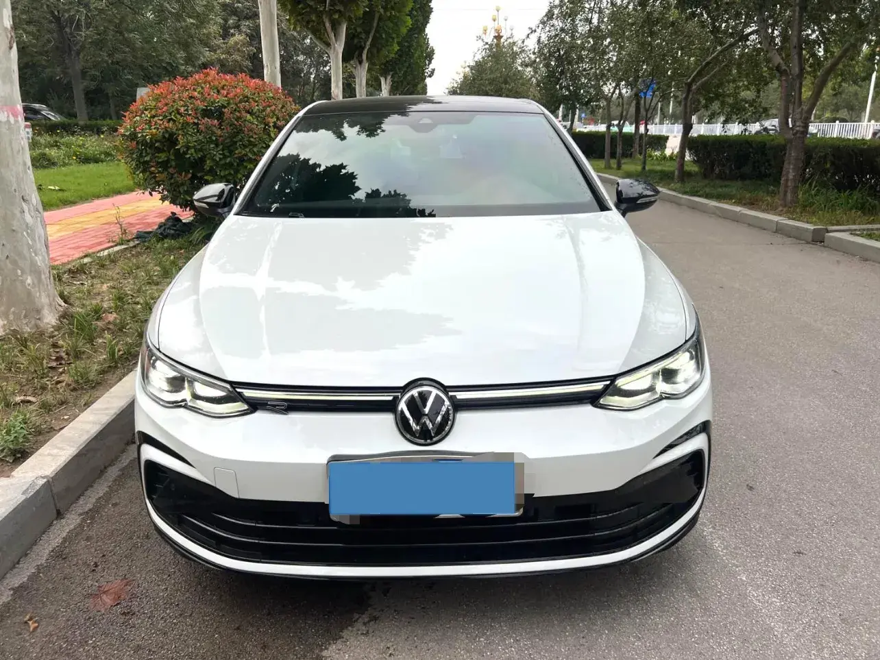 2021 VOLKSWAGEN GOLF thumbnail 3