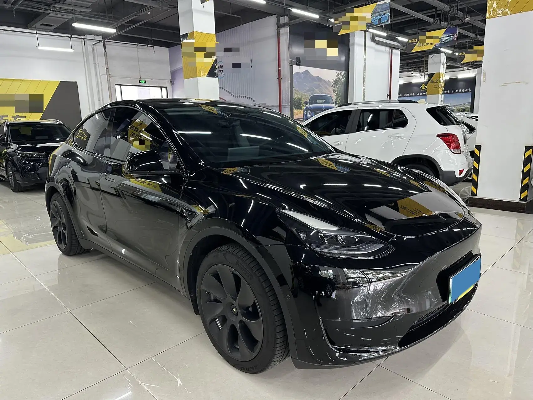 2022 TESLA MODEL thumbnail 2