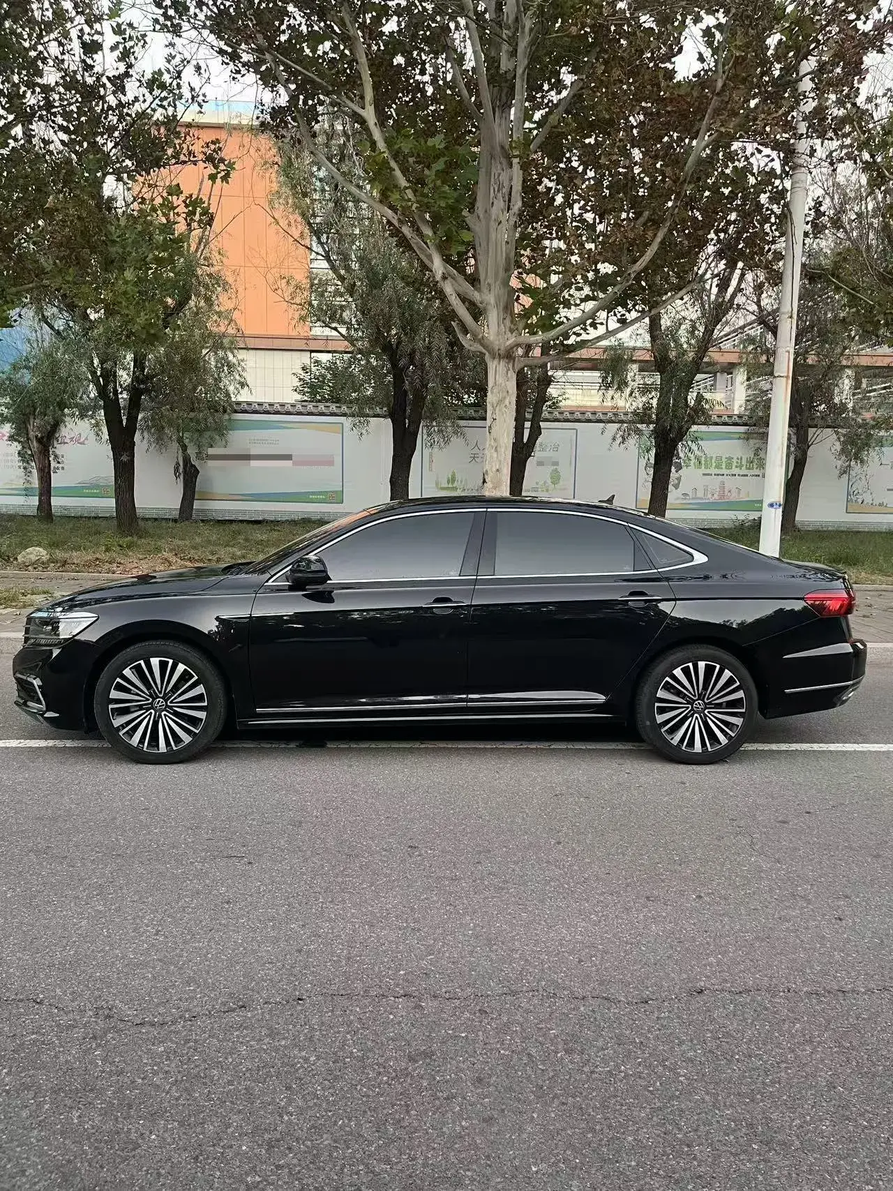 2020 VOLKSWAGEN PASSAT thumbnail 4