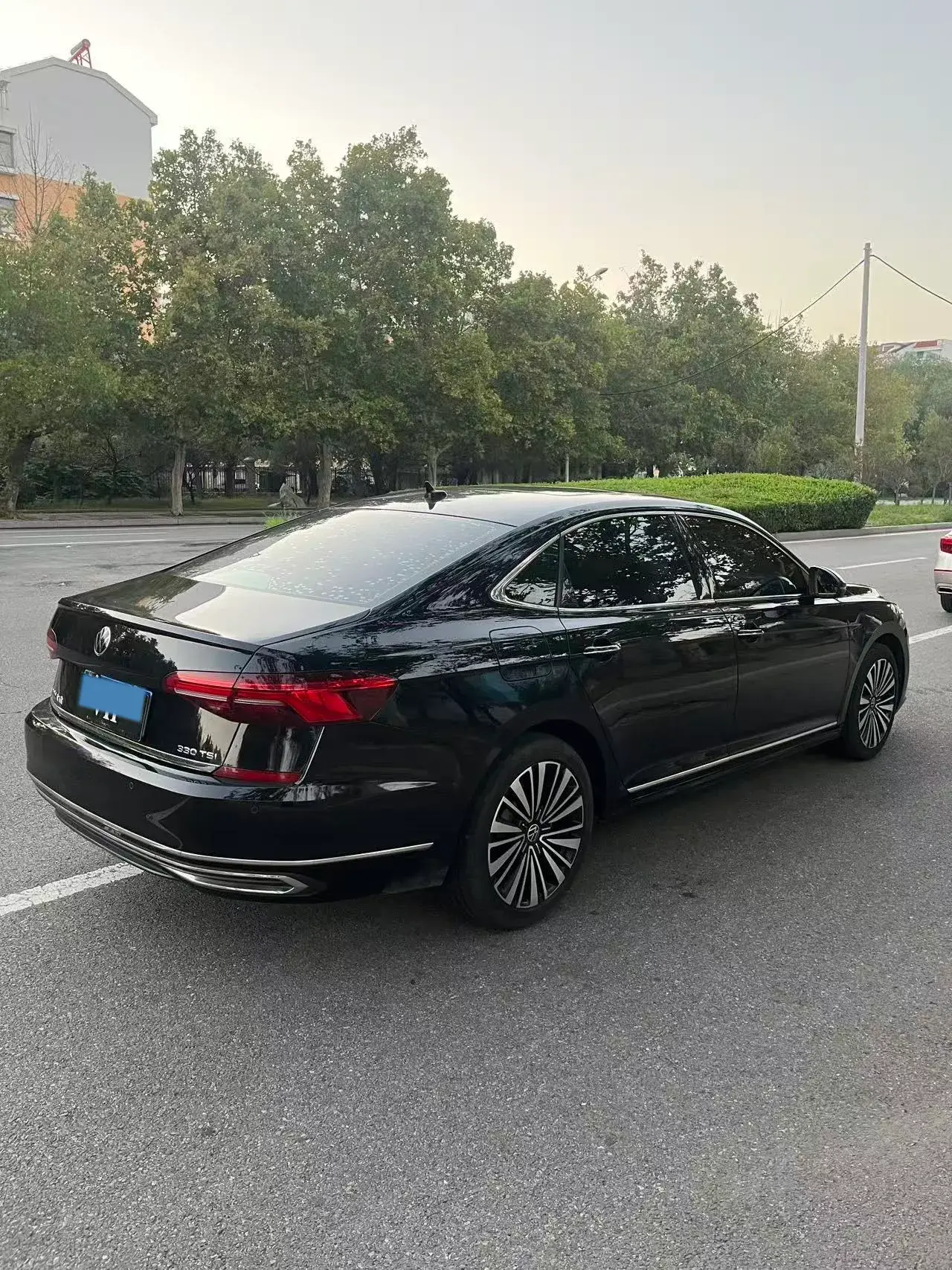 2020 VOLKSWAGEN PASSAT thumbnail 2