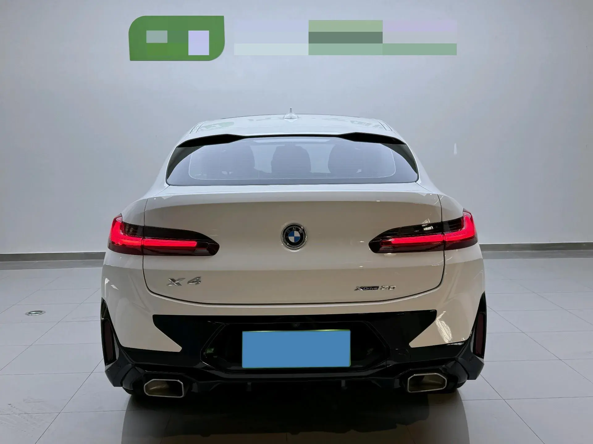 2022 BMW X4 thumbnail 4