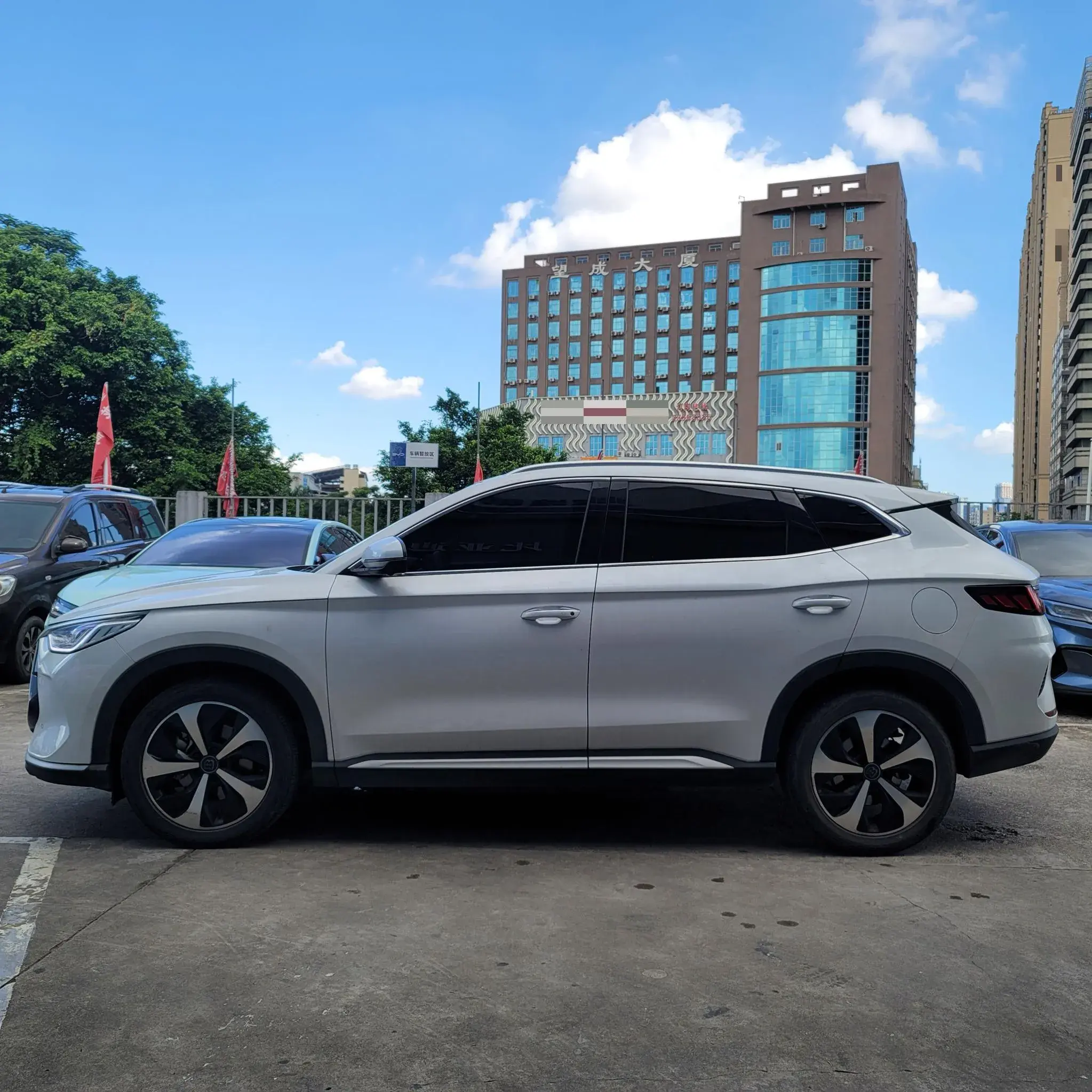 2021 BYD SONG thumbnail 3