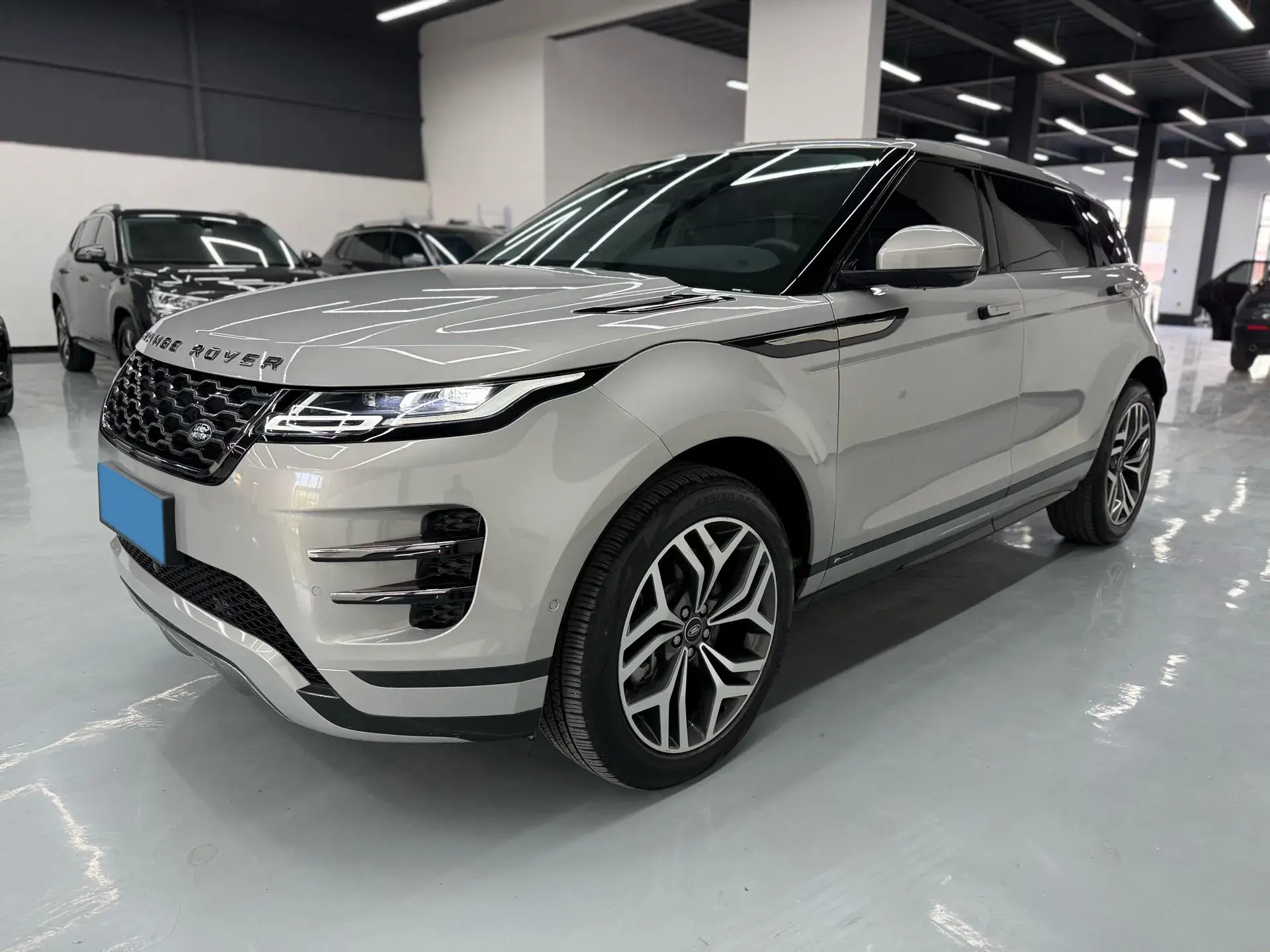 2021 LAND ROVER view 1