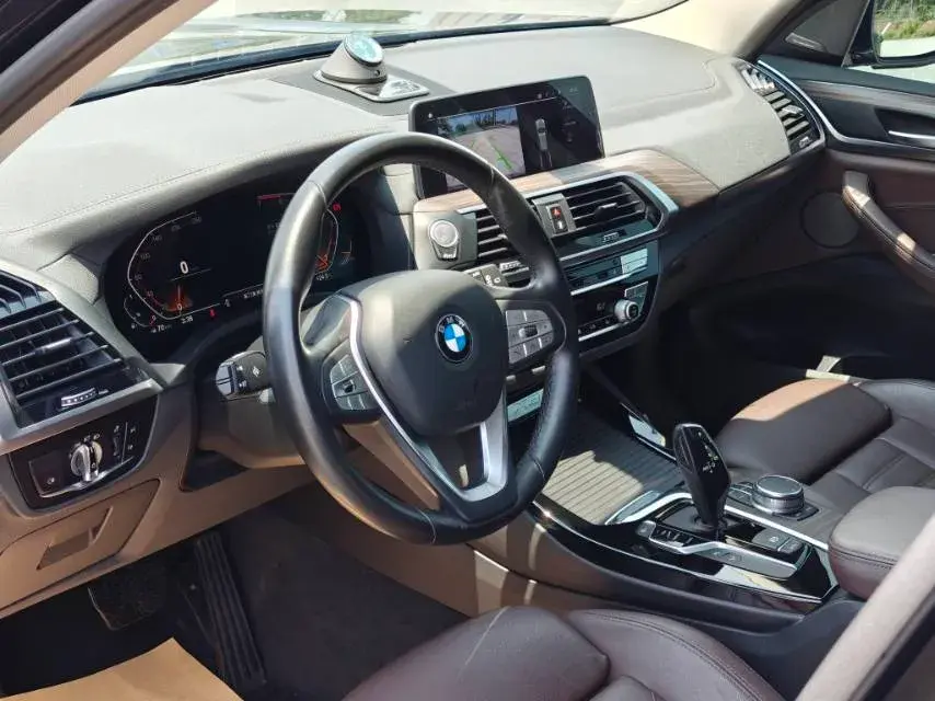 2020 BMW X3 thumbnail 2
