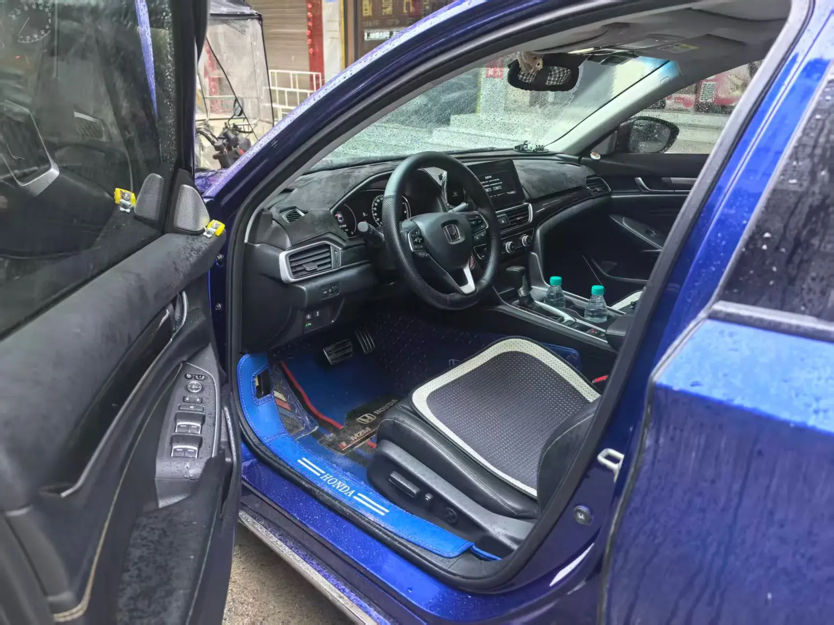 2022 HONDA ACCORD thumbnail 3