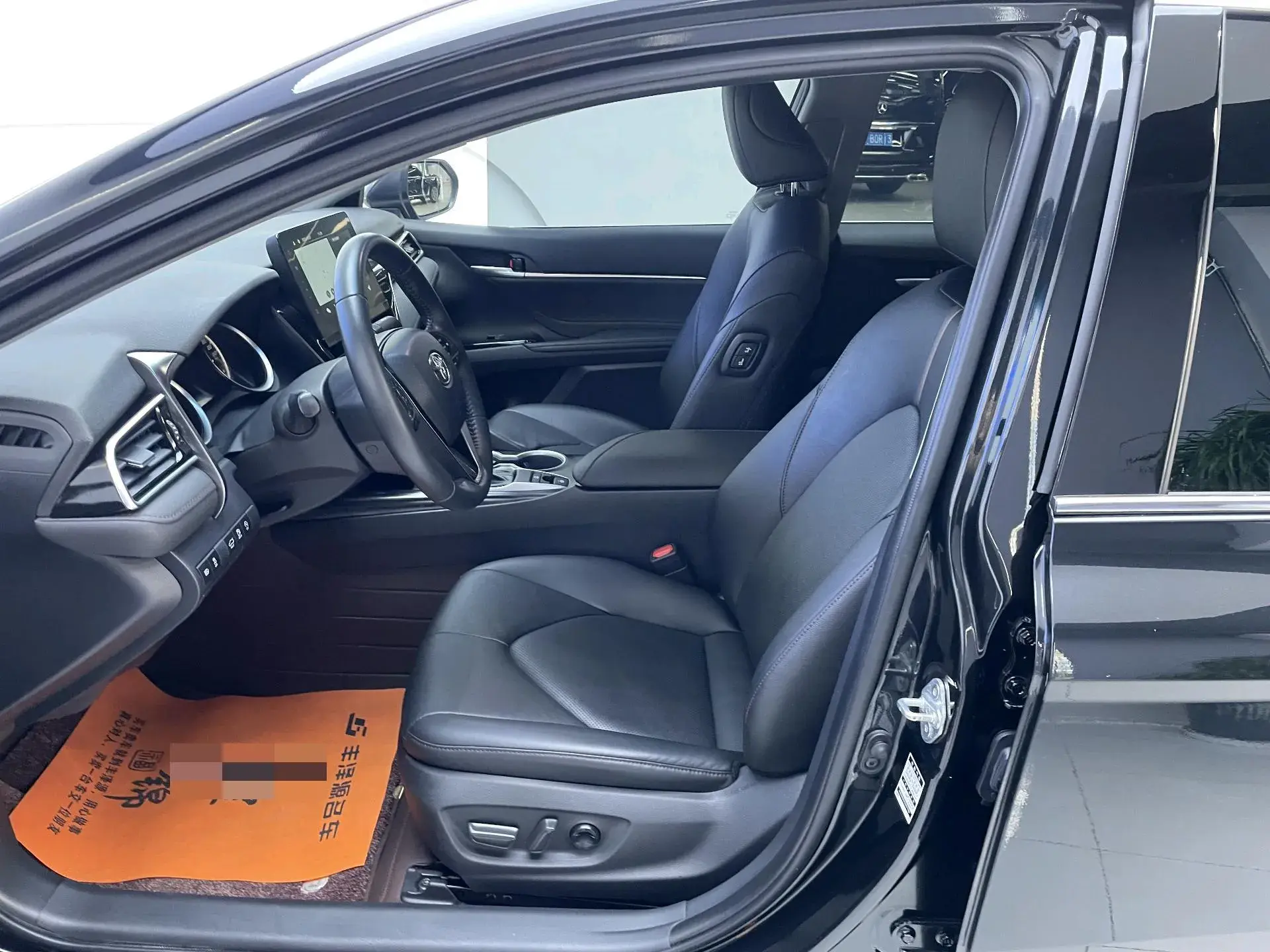 2023 TOYOTA CAMRY thumbnail 4