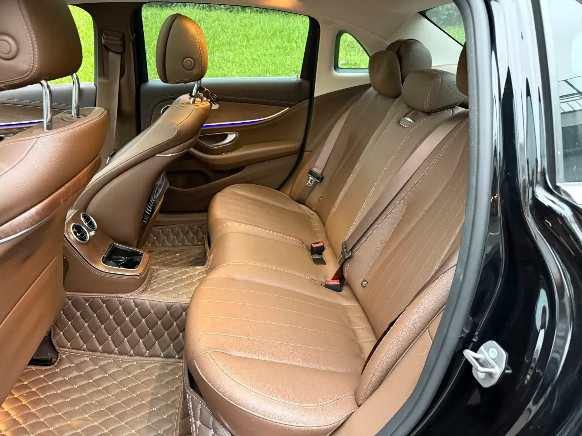 2023 MERCEDES-BENZ E thumbnail 3