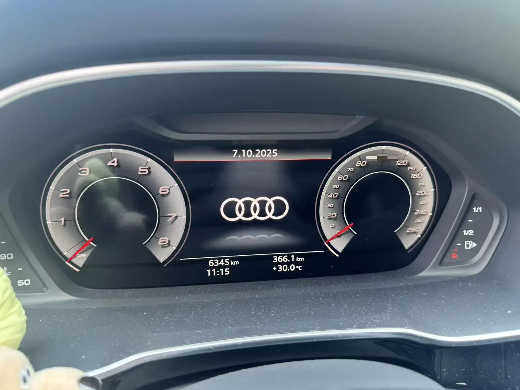 2024 AUDI Q2L thumbnail 3