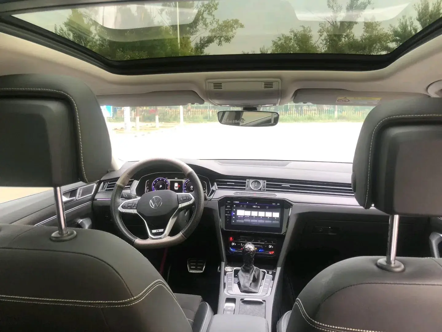 2020 VOLKSWAGEN MAGOTAN thumbnail 3