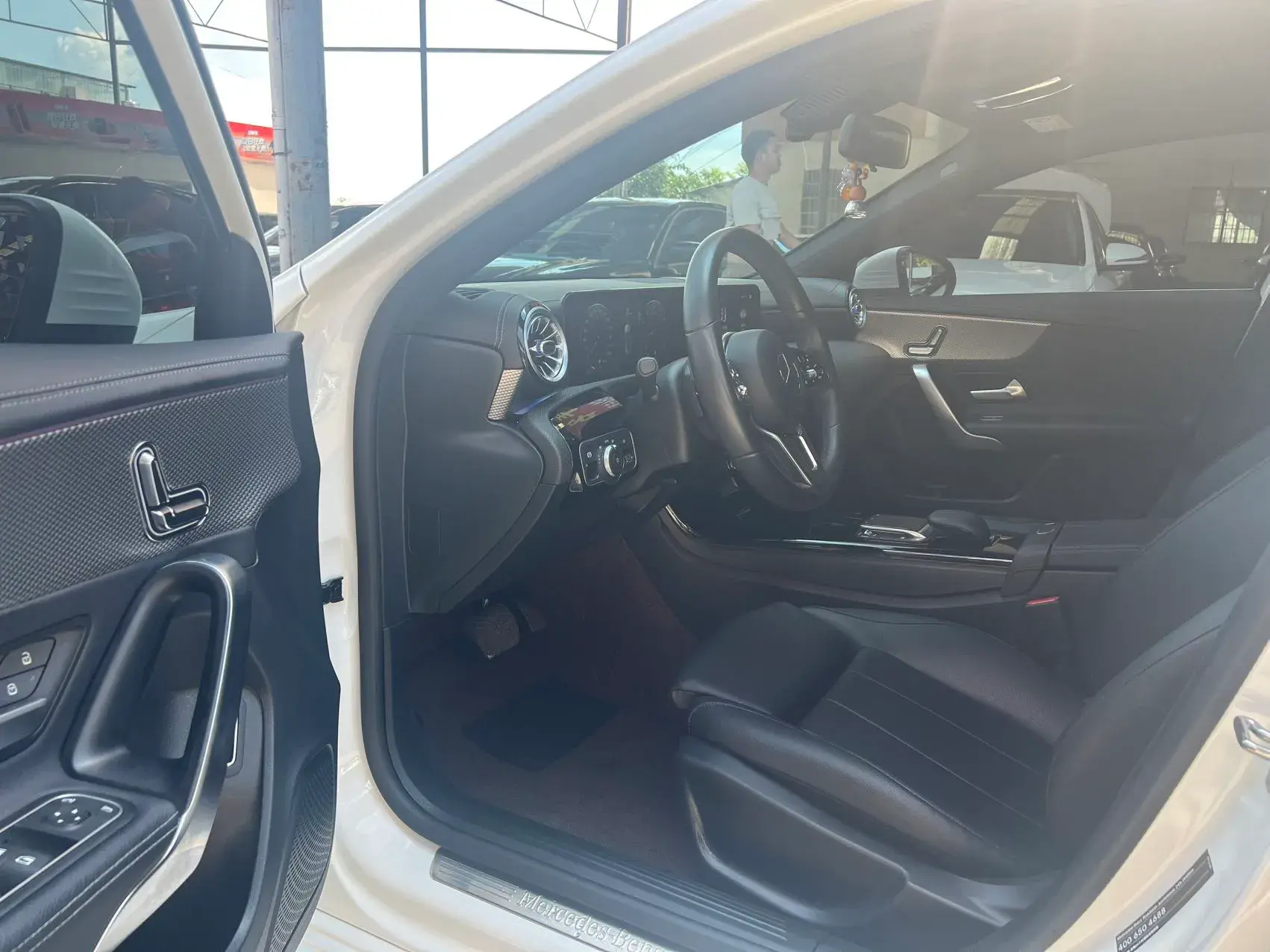 2022 MERCEDES-BENZ A thumbnail 4