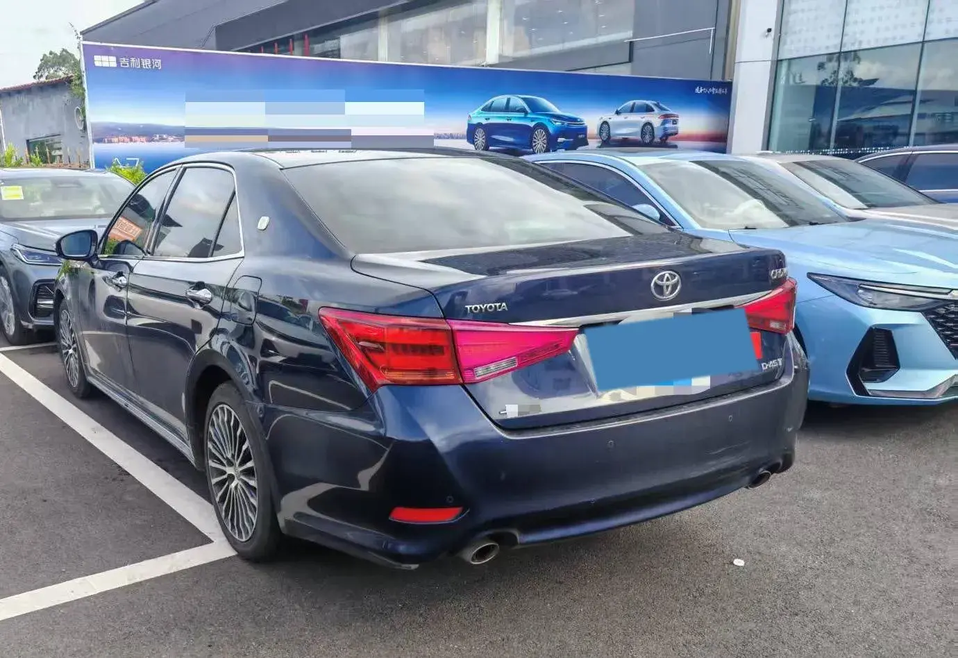 2018 TOYOTA CROWN thumbnail 4