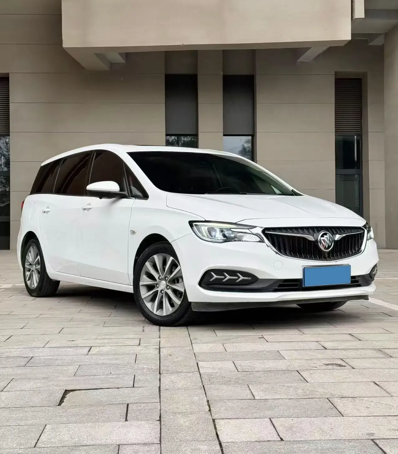 2019 BUICK GL6 thumbnail 3