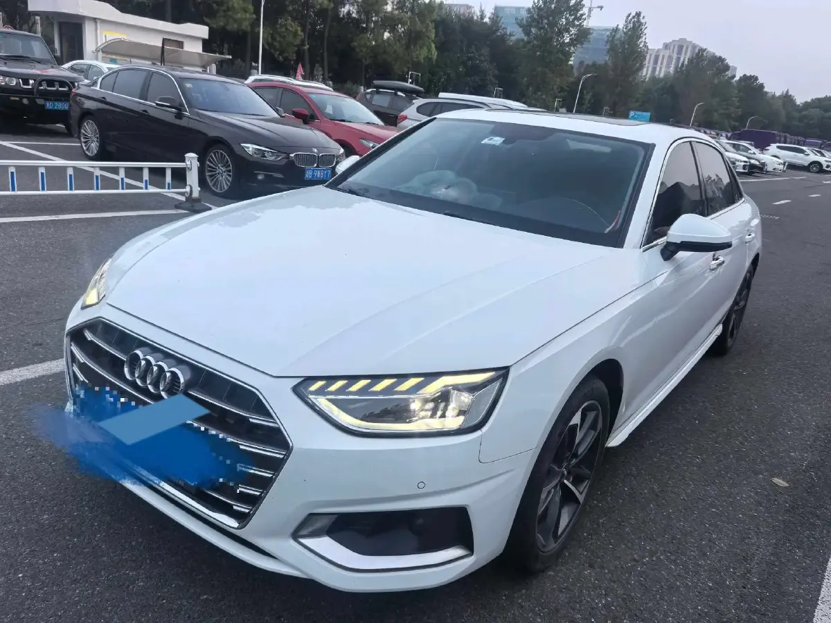 2020 Audi A4L 2.0T 190HP L4 7DCT