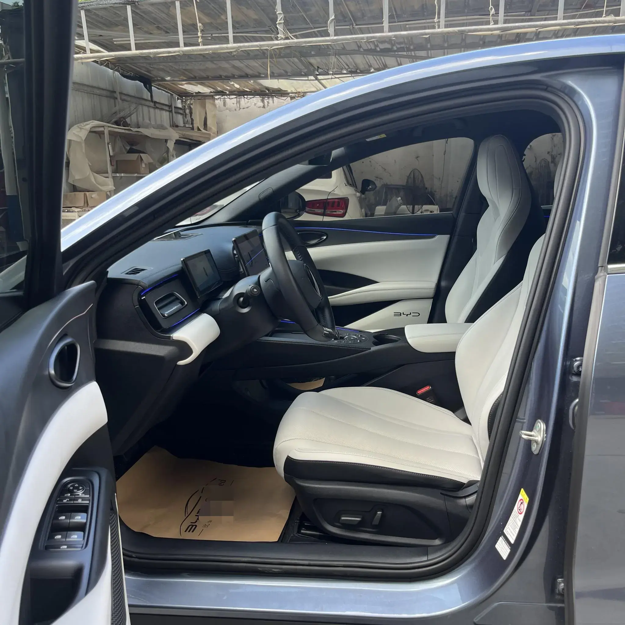 2024 BYD SEAL thumbnail 4