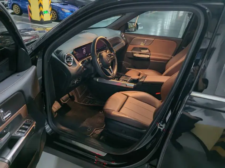 2020 MERCEDES-BENZ GLB thumbnail 4