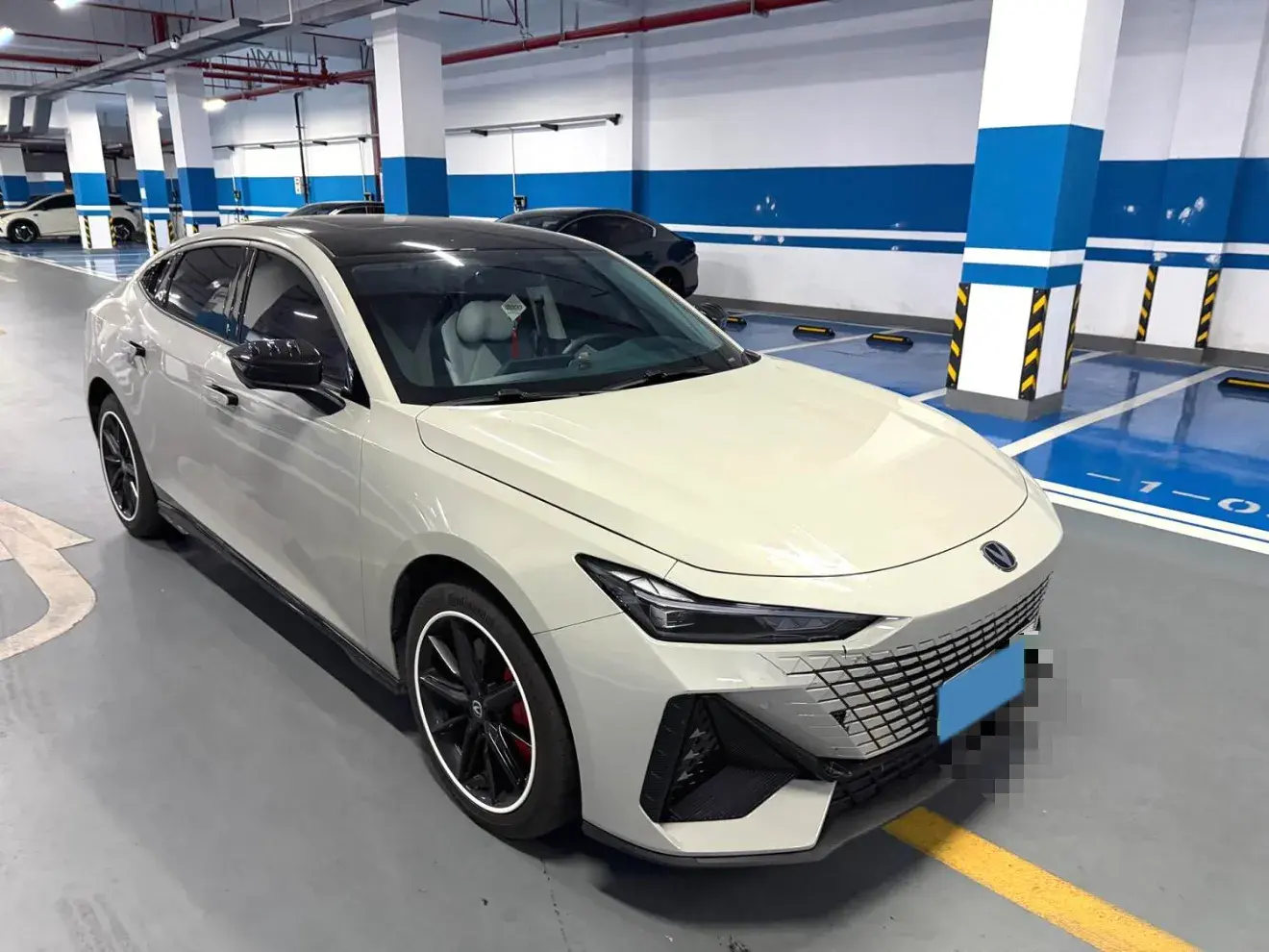 2023 CHANGAN UNI-V thumbnail 3