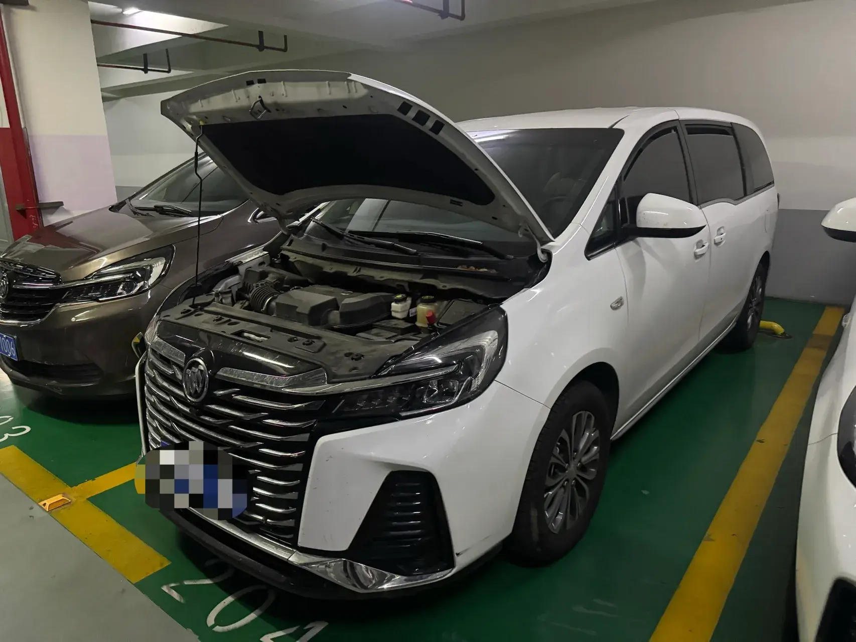 2023 BUICK GL8 thumbnail 3