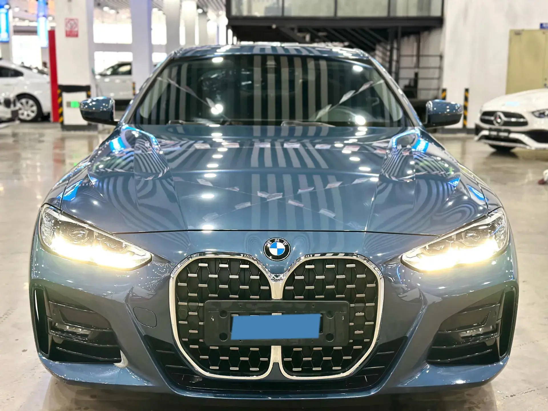 2021 BMW 2 thumbnail 2