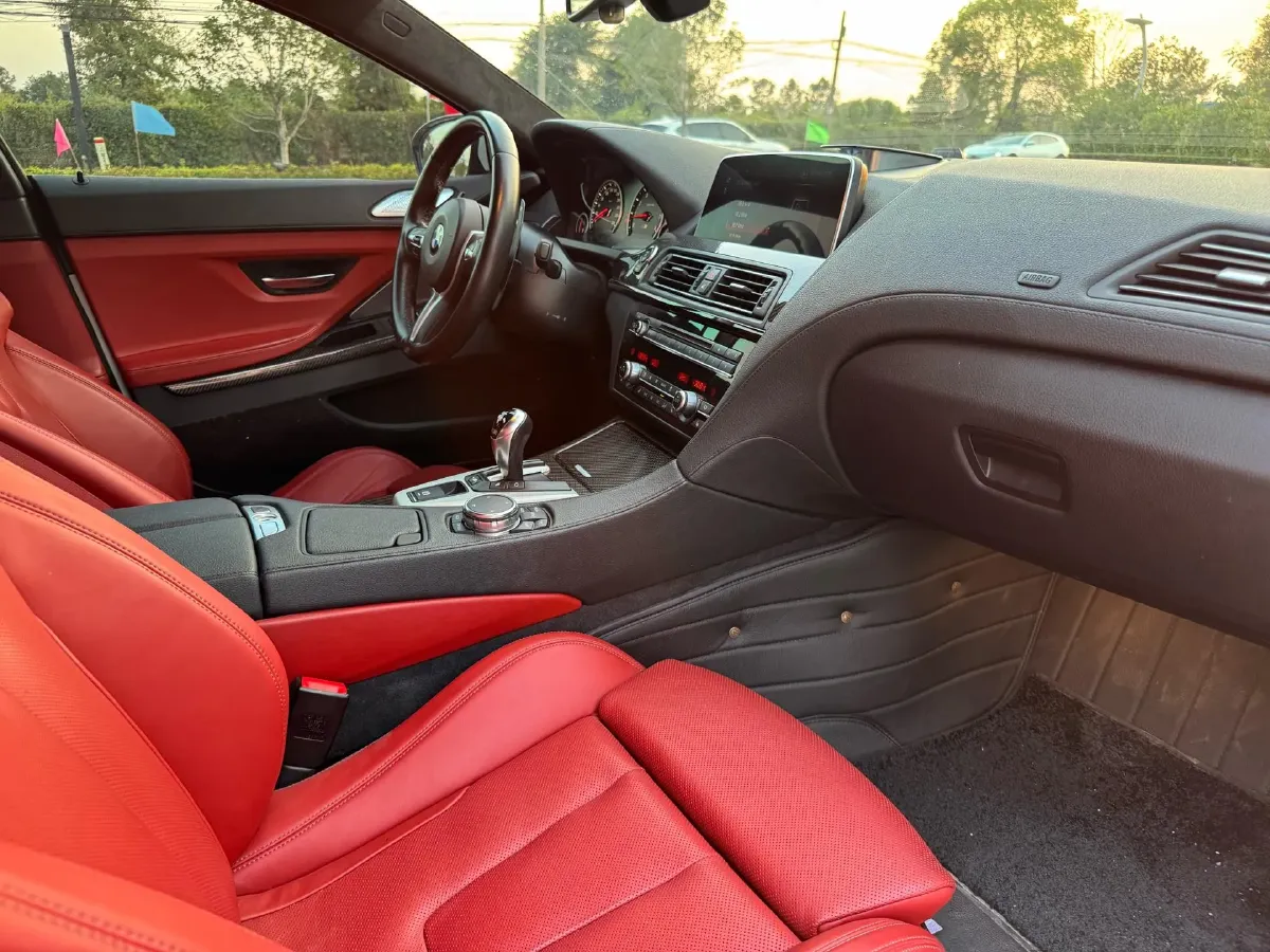 2015 BMW M6 4.4T 560HP V8 7DCT,autocango,china used car exporter,china ev exporter,chinese used car exporter,chinese used ev exporter