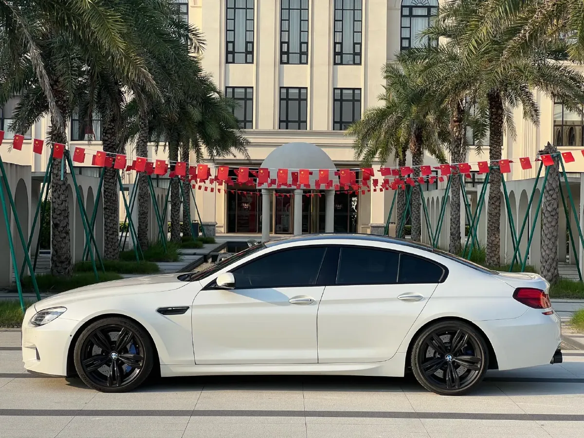 2015 BMW M6 4.4T 560HP V8 7DCT,autocango,china used car exporter,china ev exporter,chinese used car exporter,chinese used ev exporter