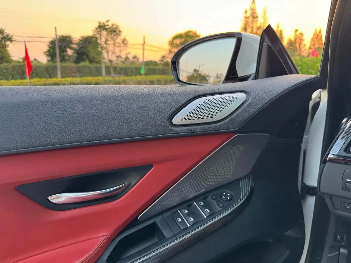 2015 BMW M6 4.4T 560HP V8 7DCT,autocango,china used car exporter,china ev exporter,chinese used car exporter,chinese used ev exporter