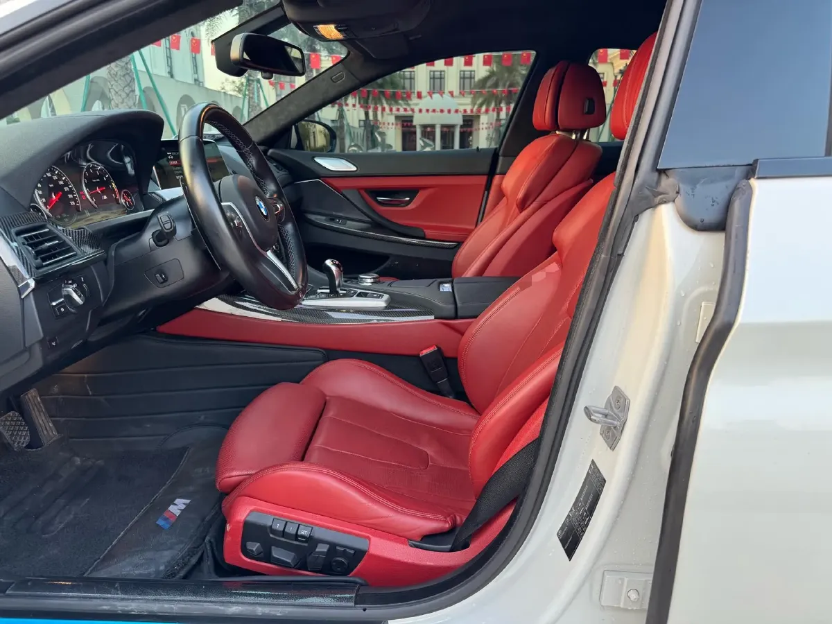 2015 BMW M6 4.4T 560HP V8 7DCT,autocango,china used car exporter,china ev exporter,chinese used car exporter,chinese used ev exporter