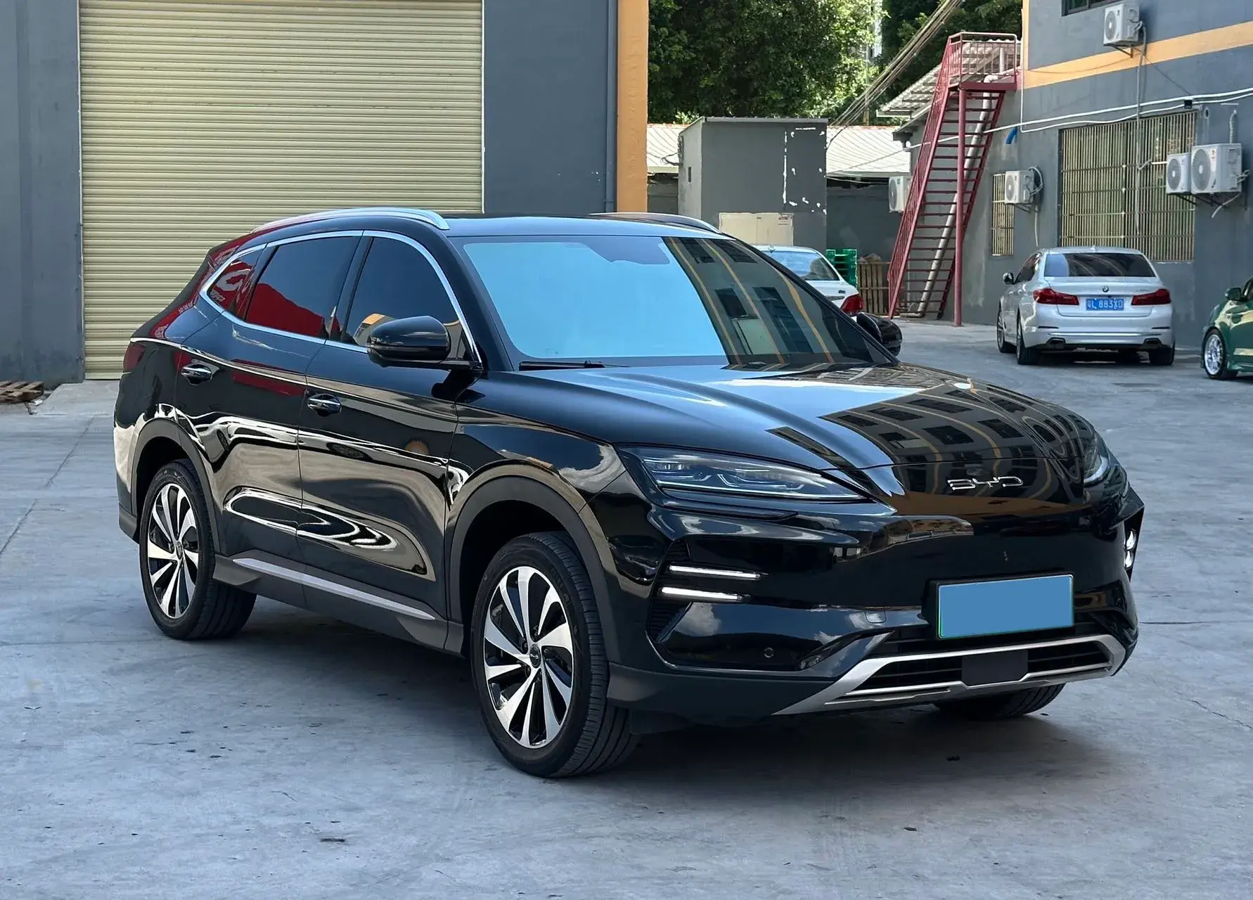 2024 BYD SONG thumbnail 2