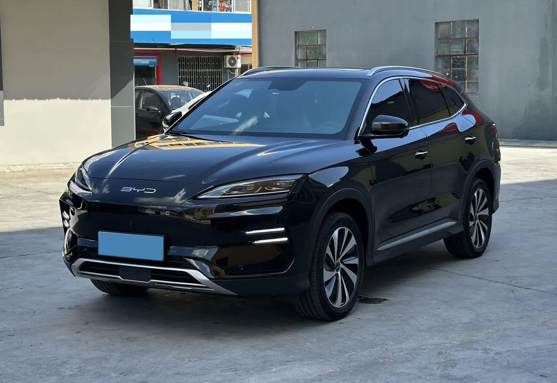 2024 BYD SONG view 1