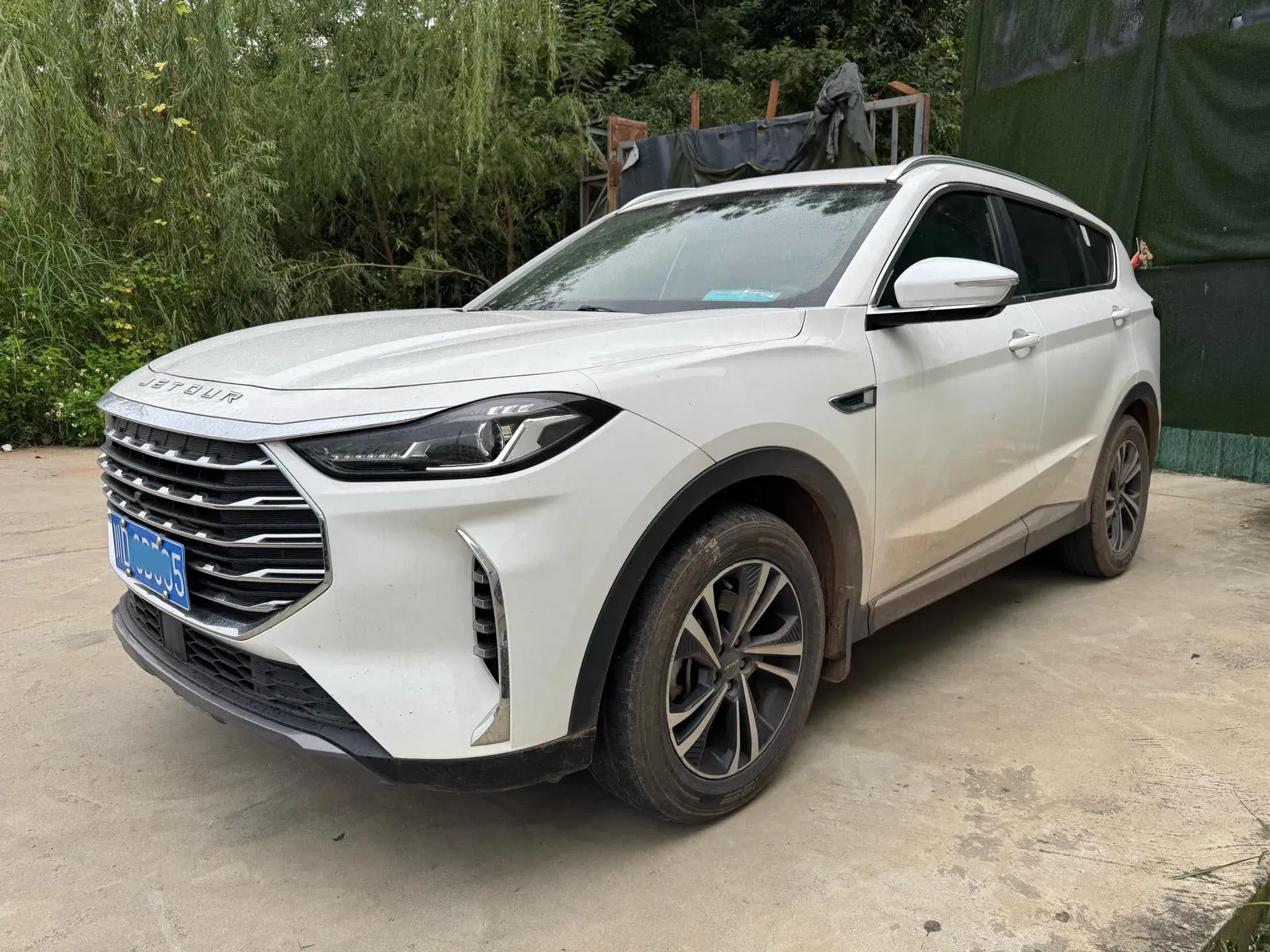 2021 JETOUR X70 view 1