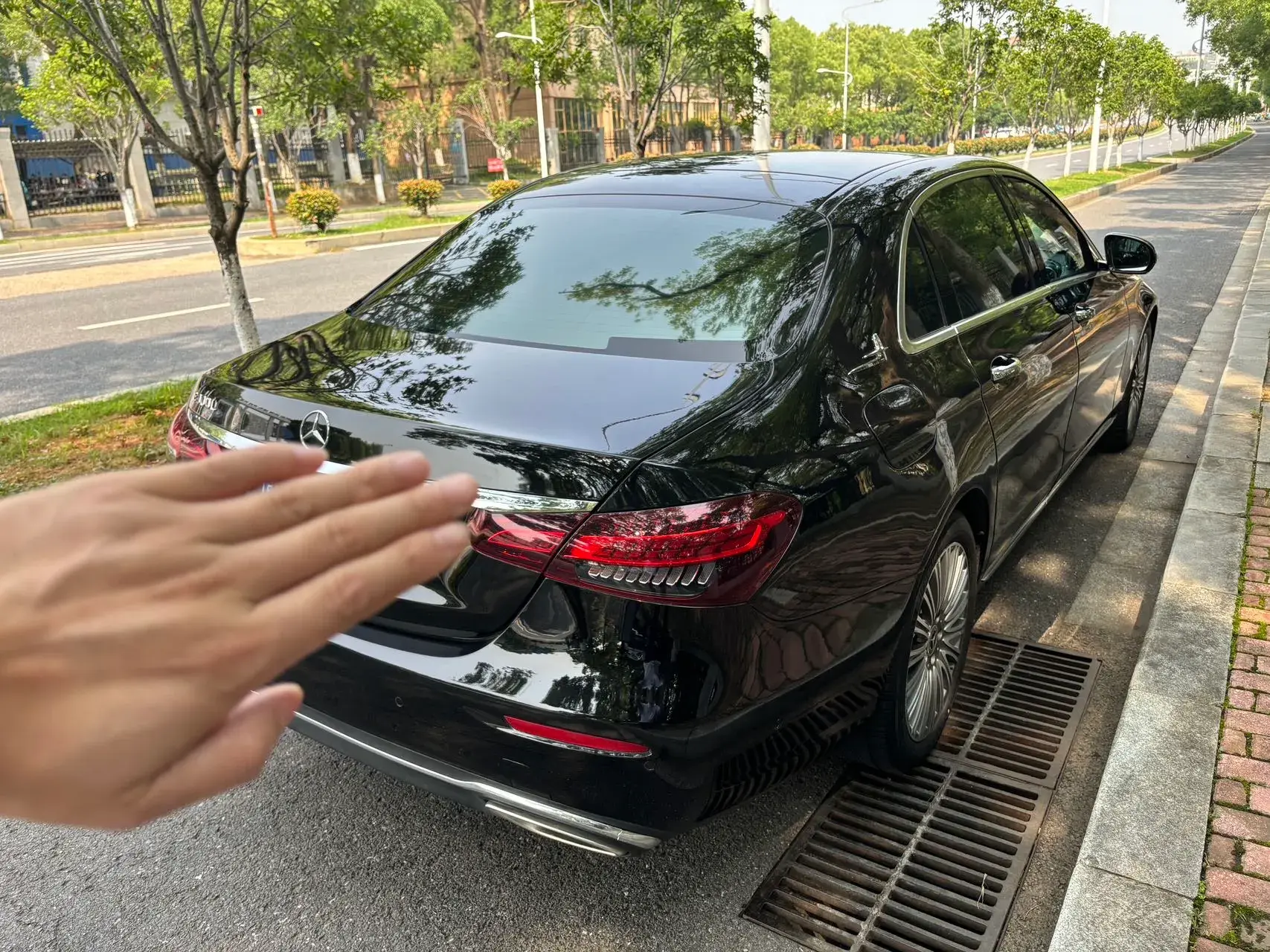 2022 MERCEDES-BENZ E thumbnail 4